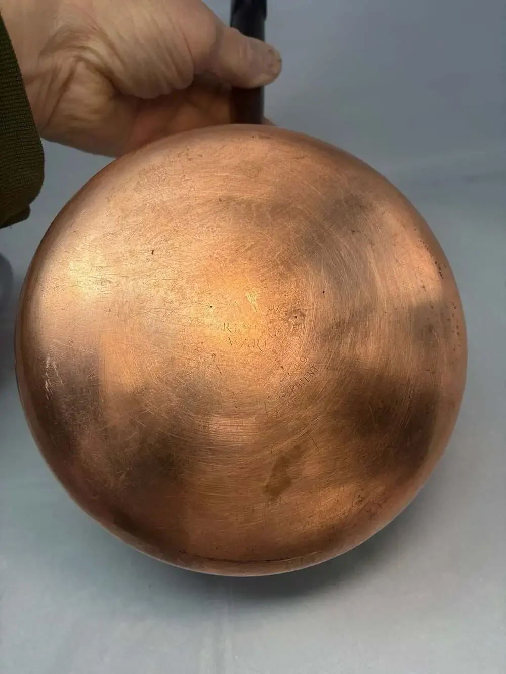 Vintage Pre 1968 Copper Bottom Revere Ware 1 1/2 Quart Sauce Pan with orig lid.